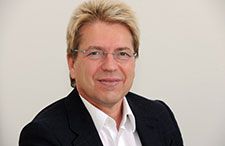 Dr. Dipl.-Kfm. Eberhard Kern, Steuerberater,
Rechtsbeistand für Bürgerliches Recht, Handels- und Gesellschaftsrecht, Herrenberg